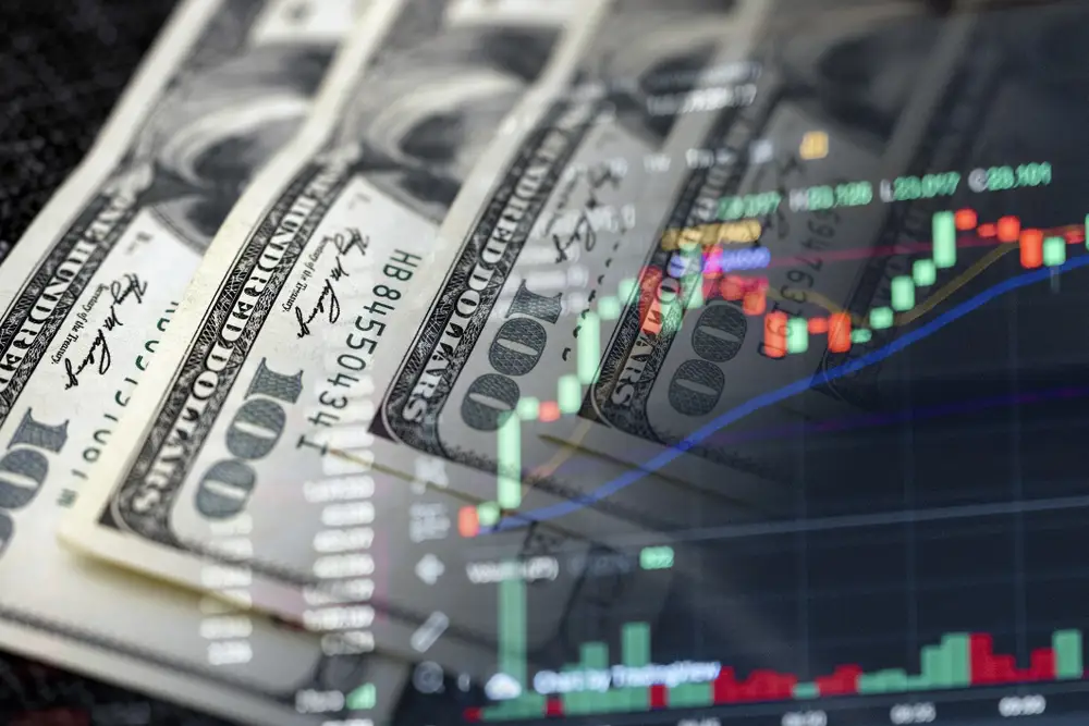 Investors reviewing U.S. stock market trends with a focus on AI and sustainability opportunities.